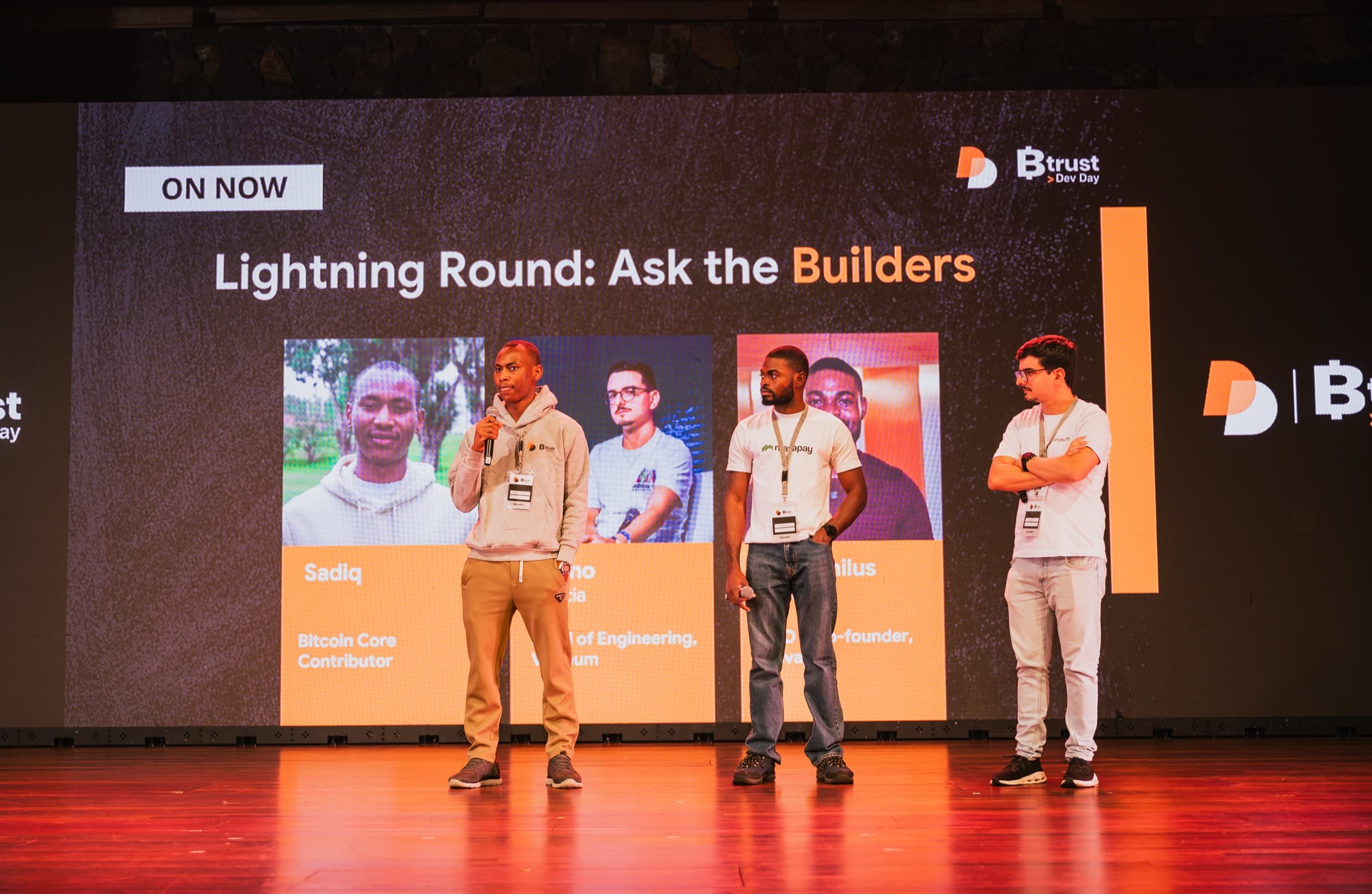 Speakers on stage during the Lightning Round: Ask the Builders session
